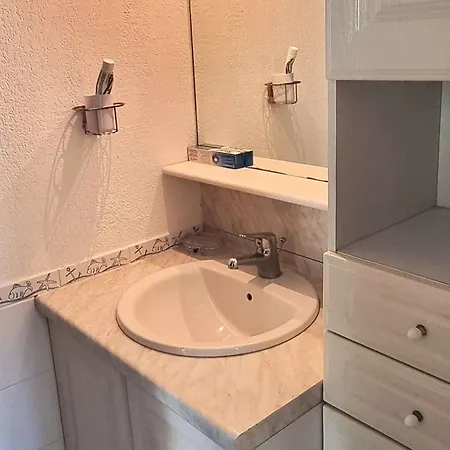 Dom wakacyjny Renovee Climatisee Avec Piscine Et Parking Proche - Fr-1-607-107 Agde