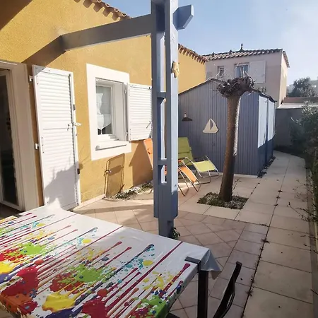 Dom wakacyjny Renovee Climatisee Avec Piscine Et Parking Proche - Fr-1-607-107 Agde