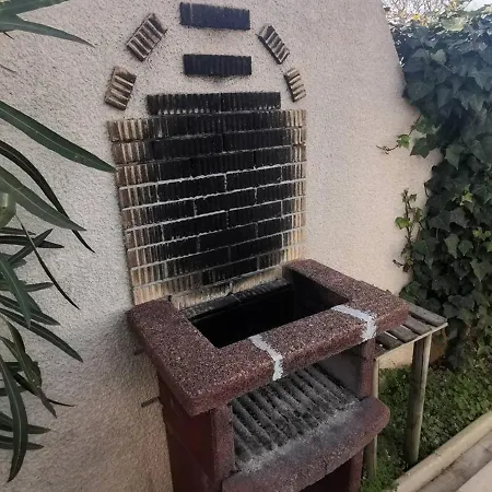 Dom wakacyjny Renovee Climatisee Avec Piscine Et Parking Proche - Fr-1-607-107 Agde