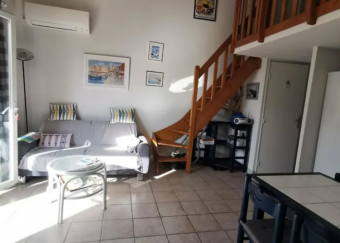 Renovee Climatisee Avec Piscine Et Parking Proche - Fr-1-607-107 *