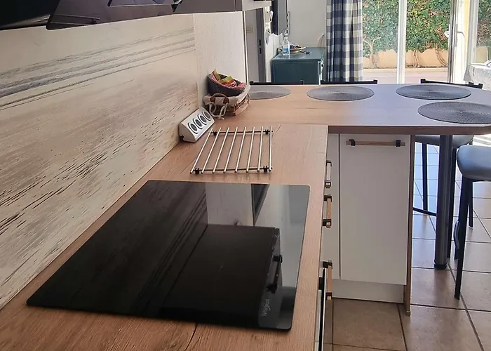 بيت للعطل Renovee Climatisee Avec Piscine Et Parking Proche - Fr-1-607-107 *